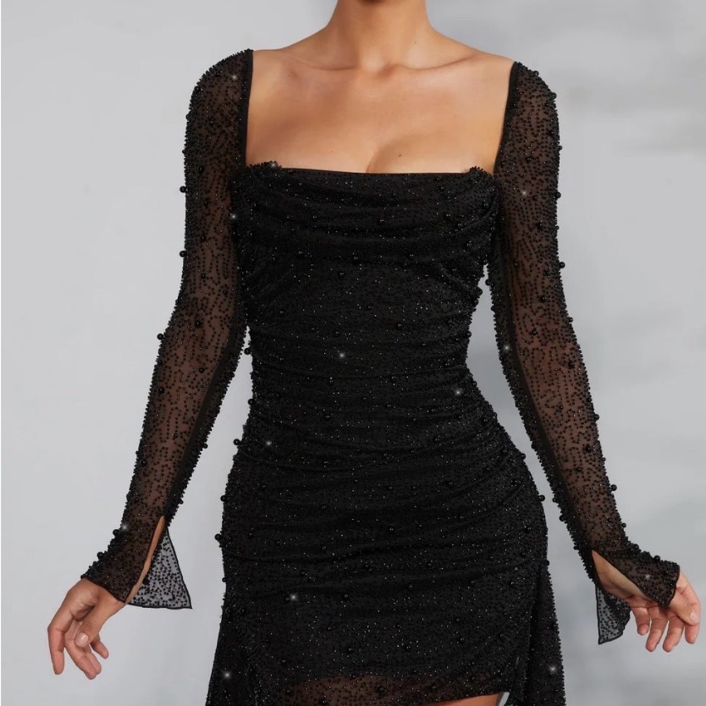 NWT Princess Polly size 6 Black Beaded Long Sleeve Cowl